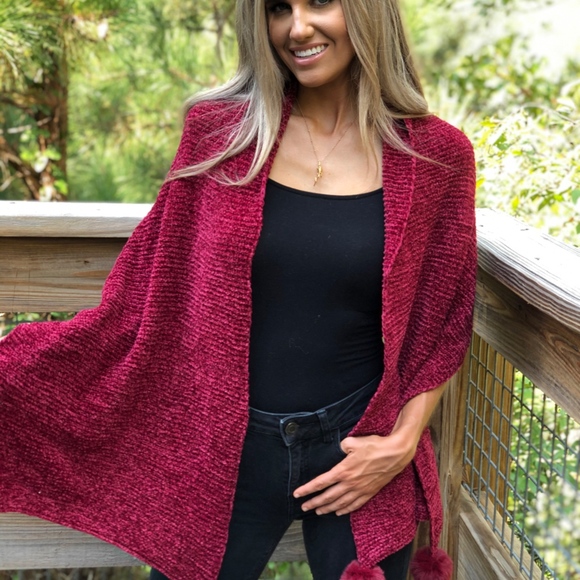 Pom Pom Scarf - Picture 2 of 3